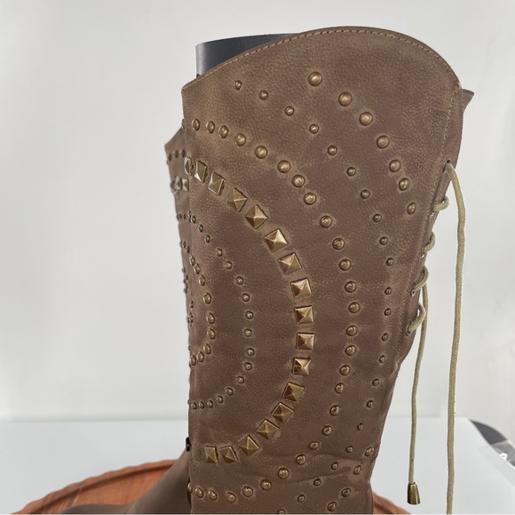 2 Lips too Studded Knee-high Boots size 6.5 - Picture 6 of 9
